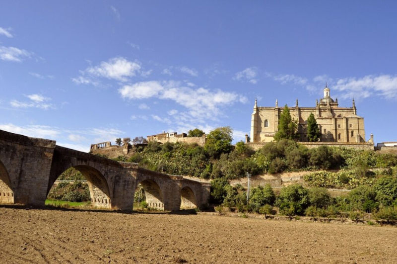 Puente de Piedra en Coria, Extremadura